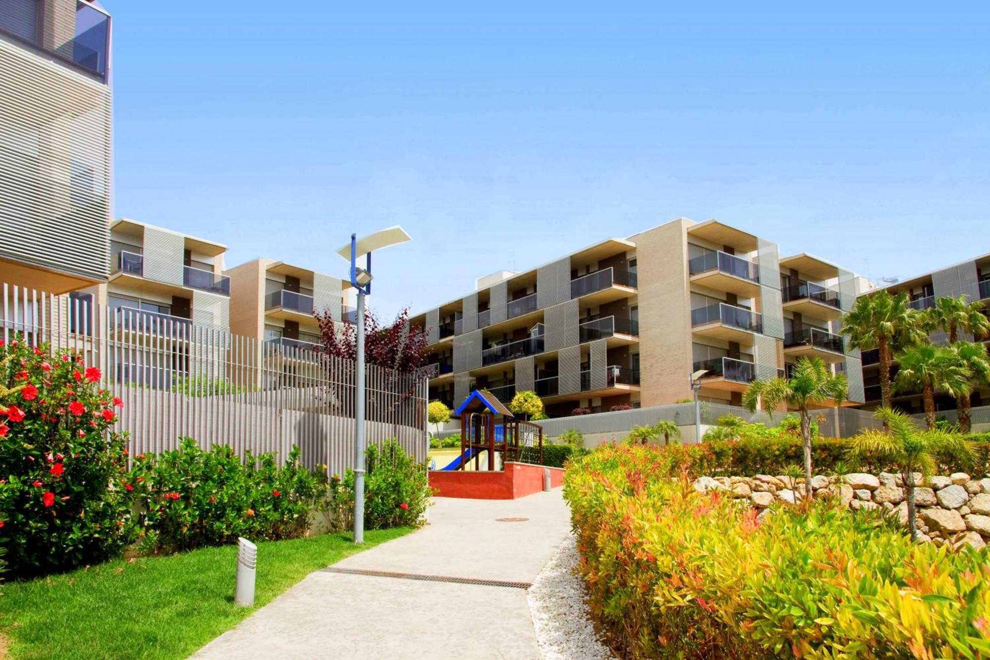Rentalmar Paradise Families Only Con Parking Salou Extérieur photo