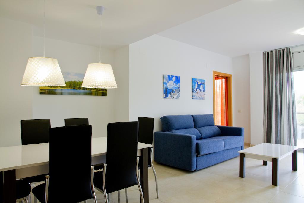 Rentalmar Paradise Families Only Con Parking Salou Chambre photo