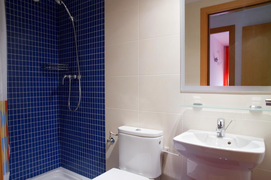 Rentalmar Paradise Families Only Con Parking Salou Chambre photo